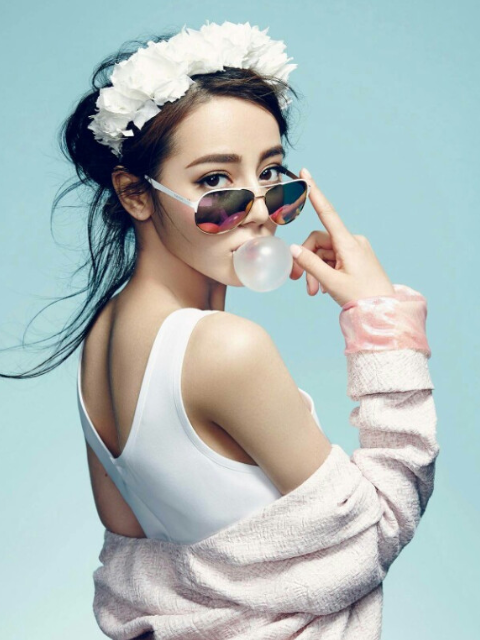 最新女星排名及其背后的感人故事揭秘