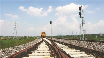 庐铜铁路最新消息,庐铜铁路最新消息，小巷深处的铁路风情与一家独特小店的奇遇
