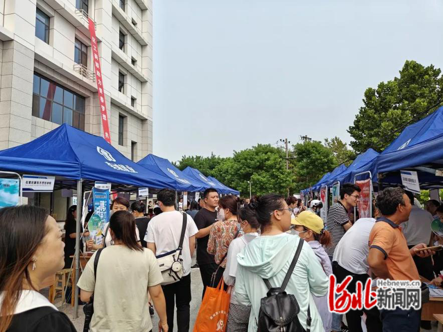 栾城网最新招工信息揭秘与小巷独特风味探秘
