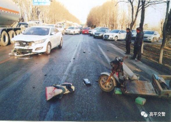 警惕!最新车祸现场视频敲响安全驾驶警钟