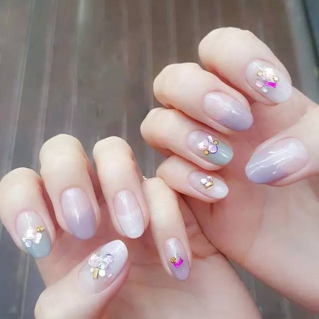 最新日本美甲图片，科技之美，重塑指尖魅力风采