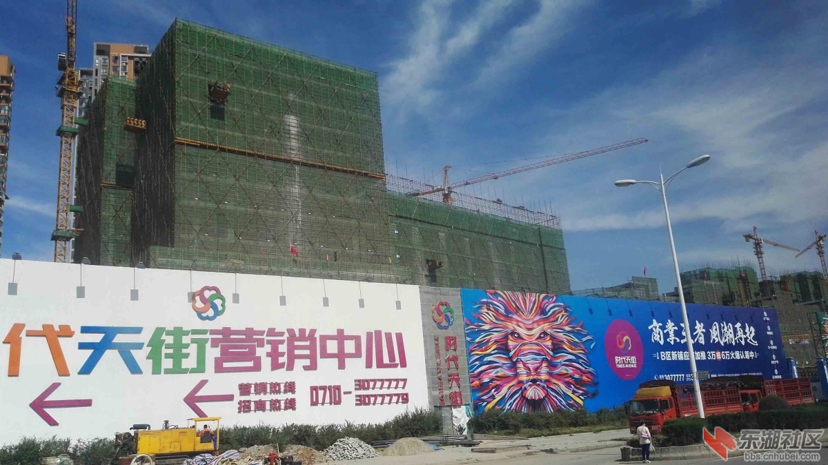 襄阳时代天街最新进度揭秘，巷弄深处的惊喜小店探索